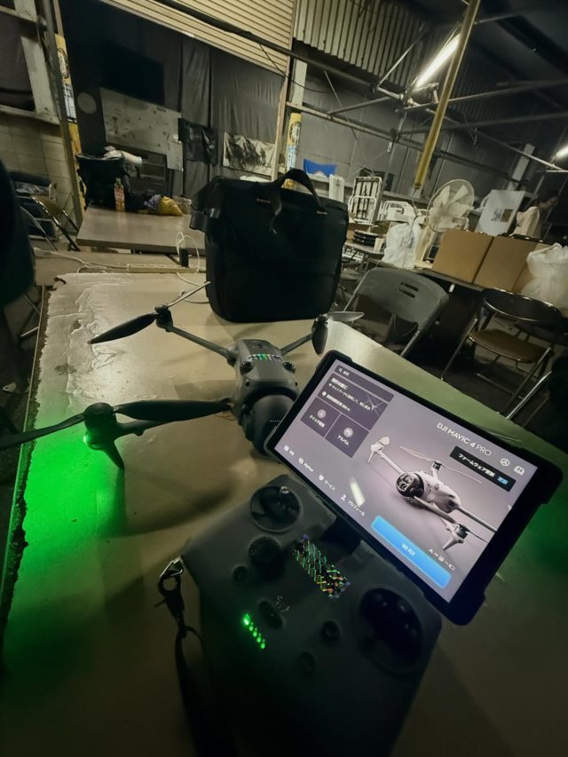 先日、世界的に有名なゲームのCM撮影にて、
ドローン映像の撮影協力をさせていただきました。

緊張感のある現場でしたが、培ってきた操縦技術とチームワークでスムーズに進行し、大変貴重な経験となりました。

このような素晴らしい機会をいただけたことに感謝し、今後も安全で高品質なドローン撮影を通じて、
より多くの感動を届けていけるよう努めてまいります。

#栃木DRONESTATION #jmaドローンスクール栃木 
#ドローン撮影 #CM撮影 #空撮 #プロドローン #映像制作　#ドローンのある仕事 #ドローンチーム #DronePilot #DroneFootage
#撮影現場 #映像クリエイター #ドローン映像 #撮影協力